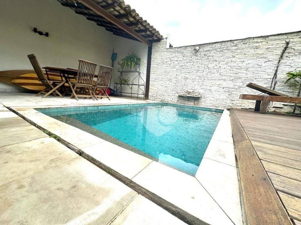 Casa com 5 quartos e 1 suíte  para alugar, 309 m² com piscina  por R$ 18.686/mês - Recreio dos Bandeirantes - Rio de Janeiro/RJ