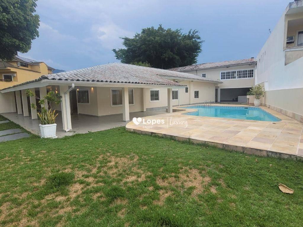 RIO MAR 1 Casa com 5 quartos, 2 suítes para alugar, 470 m² por R$ 18.615/mês - Barra da Tijuca - Rio de Janeiro/RJ