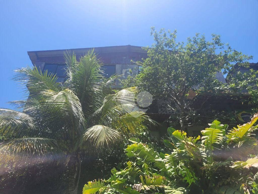 Casa com 5 quartos à venda, 214 m² por R$ 3.500.000 - Joá